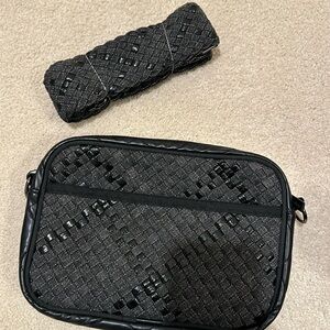 Haute shore crossbody